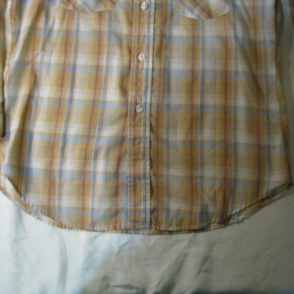 Vintage Levi's Plaid Button Down Western Shirt - Picture 4 of 9
